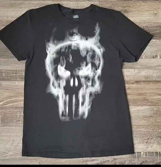 🖤 Smoke Skull Graphic Tee – Ghostly Grit Mens Marvel punisher