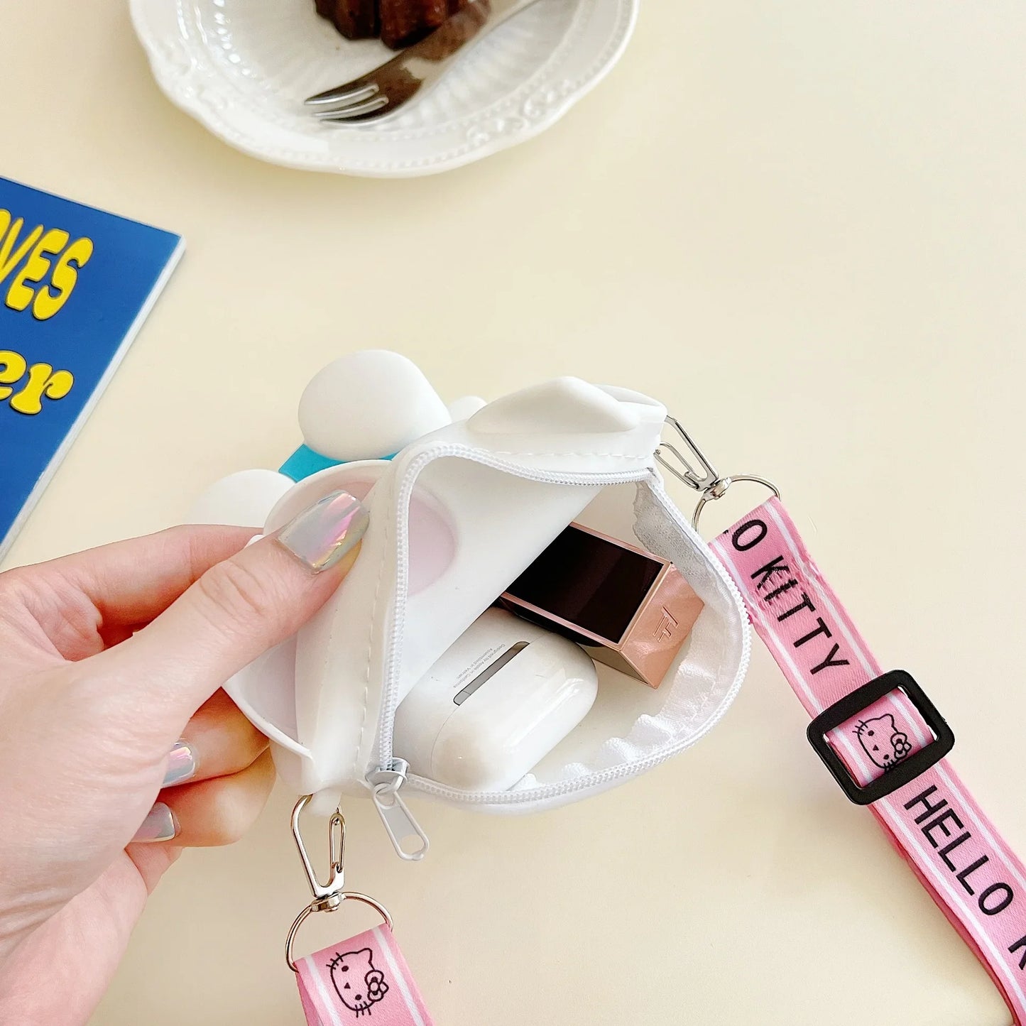 Funny Sanrio Hello Kitty Crossbody Bag for Girls - Cute Cartoon Silicone Coin Purse, Casual Shoulder Bag Kids Holiday Gift