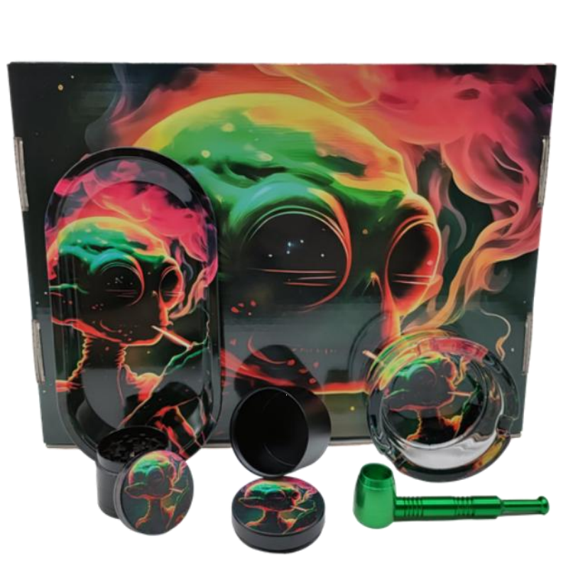 Alien-Themed Smoking Accessories Set