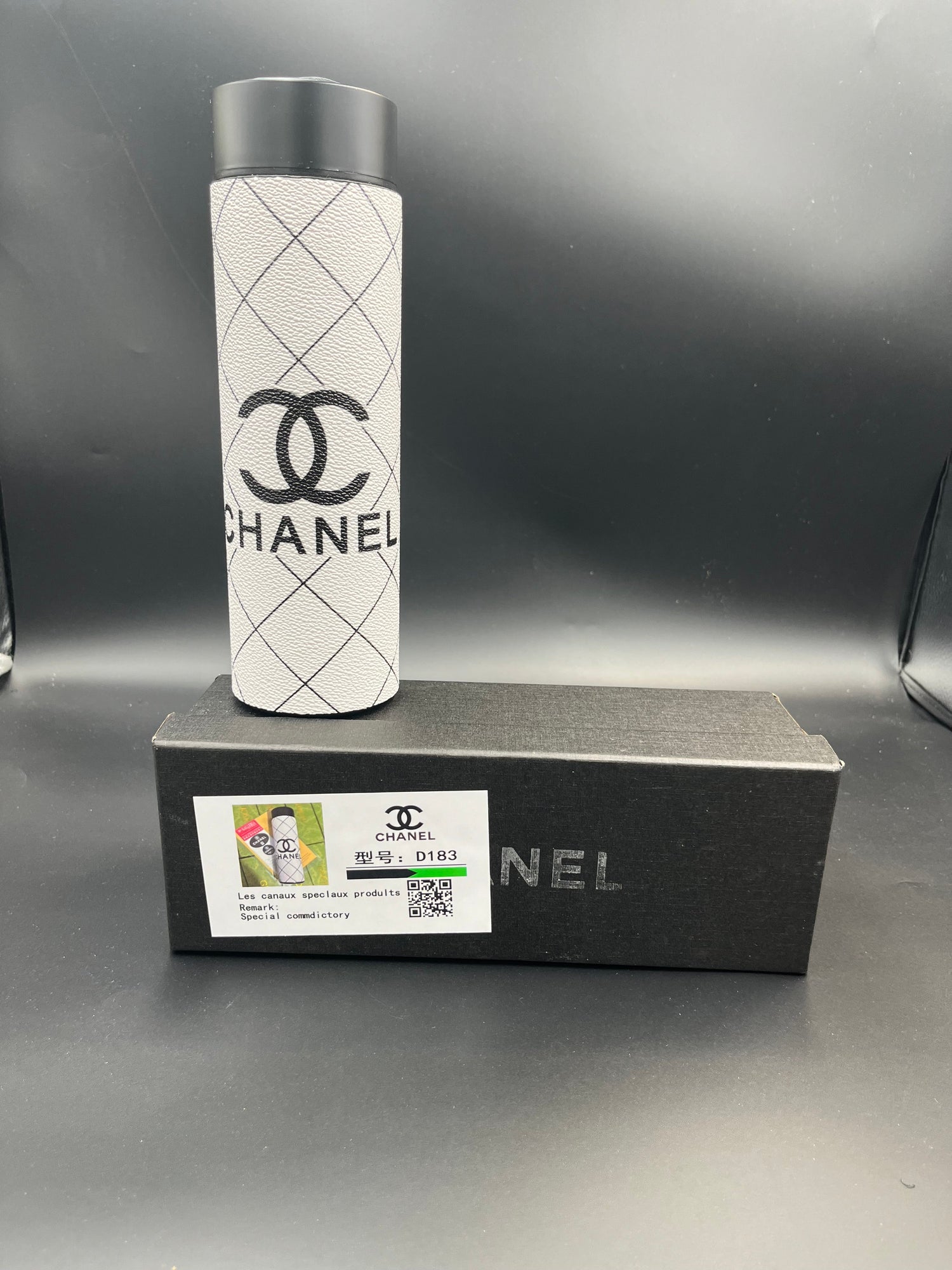 CHANEL D183 Luxury Edition – Diamond-Textured Elegance in Every Drop