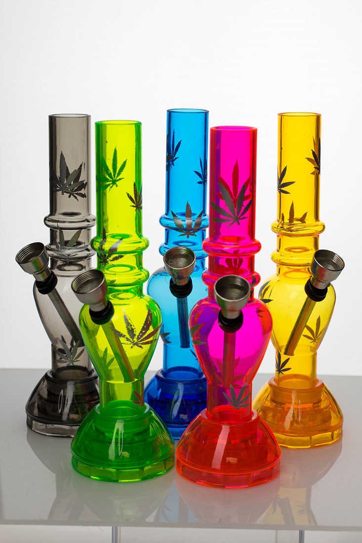 BONGS / PIPES & HOOKAH