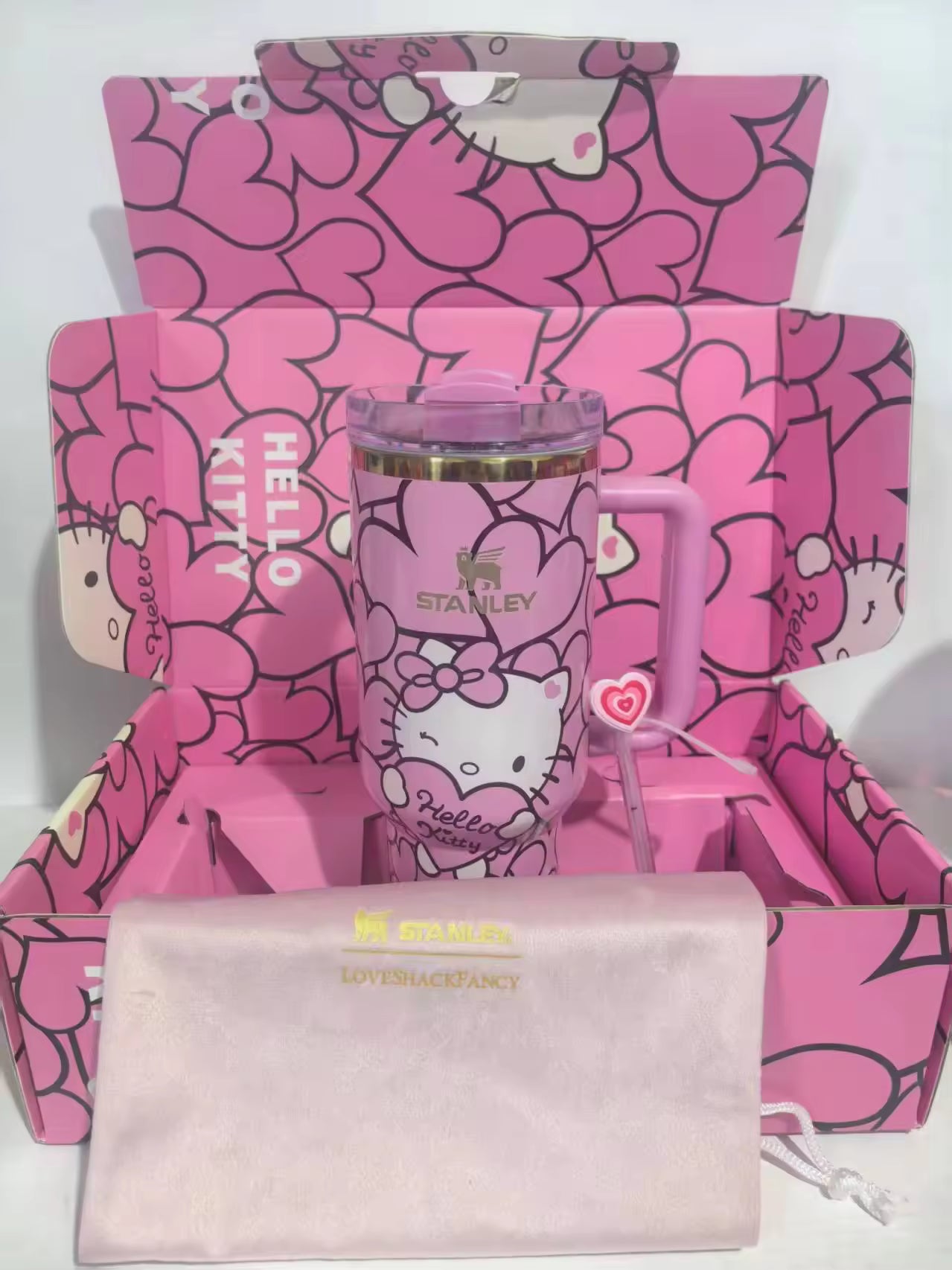 🎀💧 40 oz Hello Kitty Stanley Tumbler – Collector’s Gift Box Edition