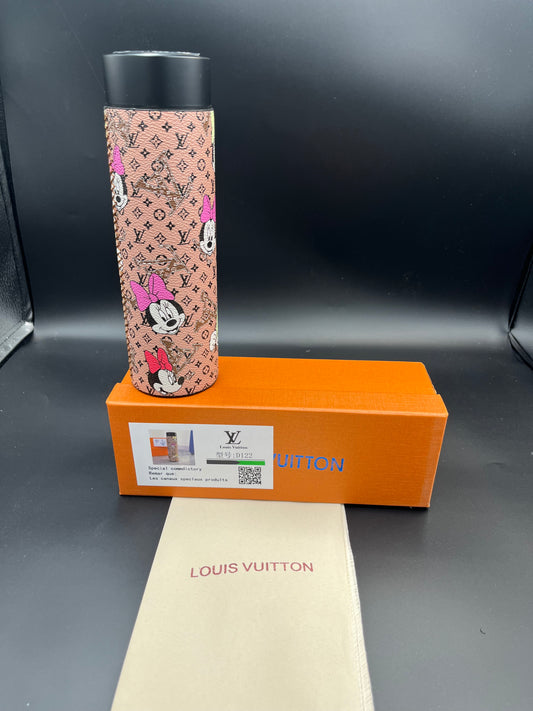 20 OZ LV LEATHER WRAPPED TUMBLER W DIGITAL READ OUT.