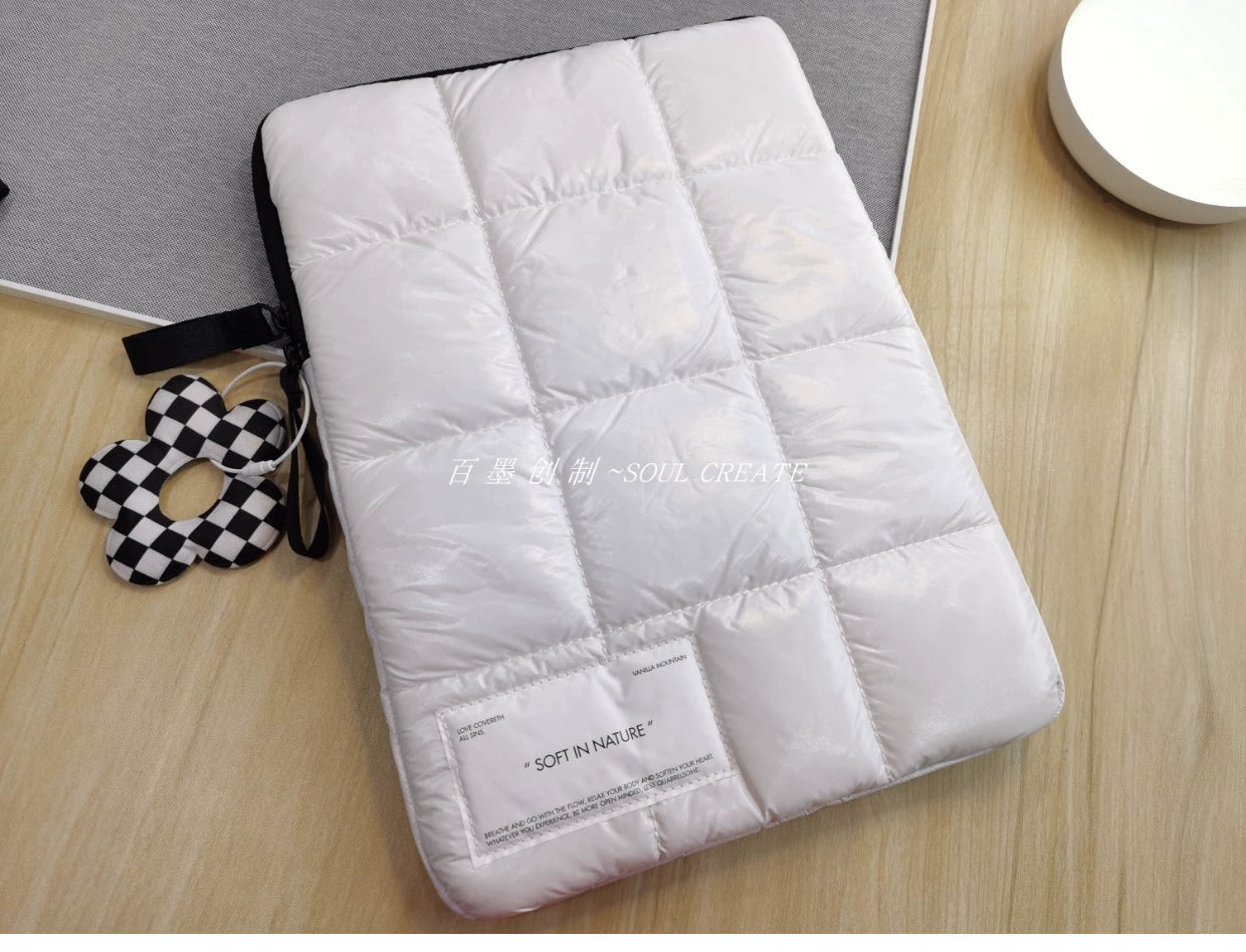 The Baimo Cloud Bag is a soft, waterproof liner for tablets and notebook computers, compatible with brands like Apple, Huawei, Xiaomi, and Dell.