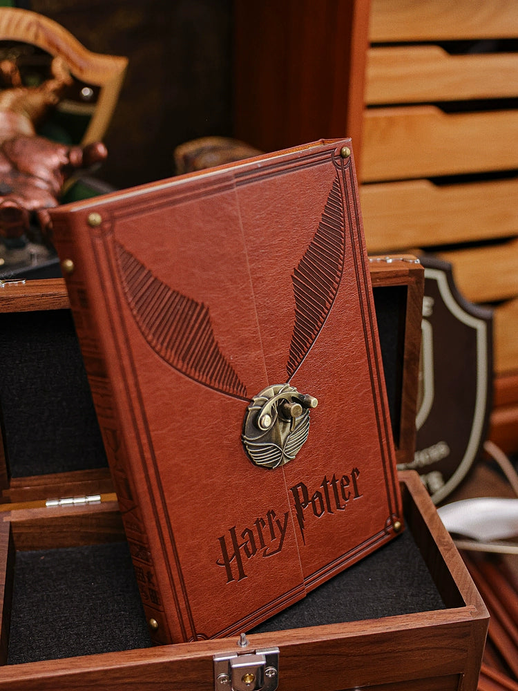 Harry Potter Hard Leather Hinge Thread-Mounted Diary