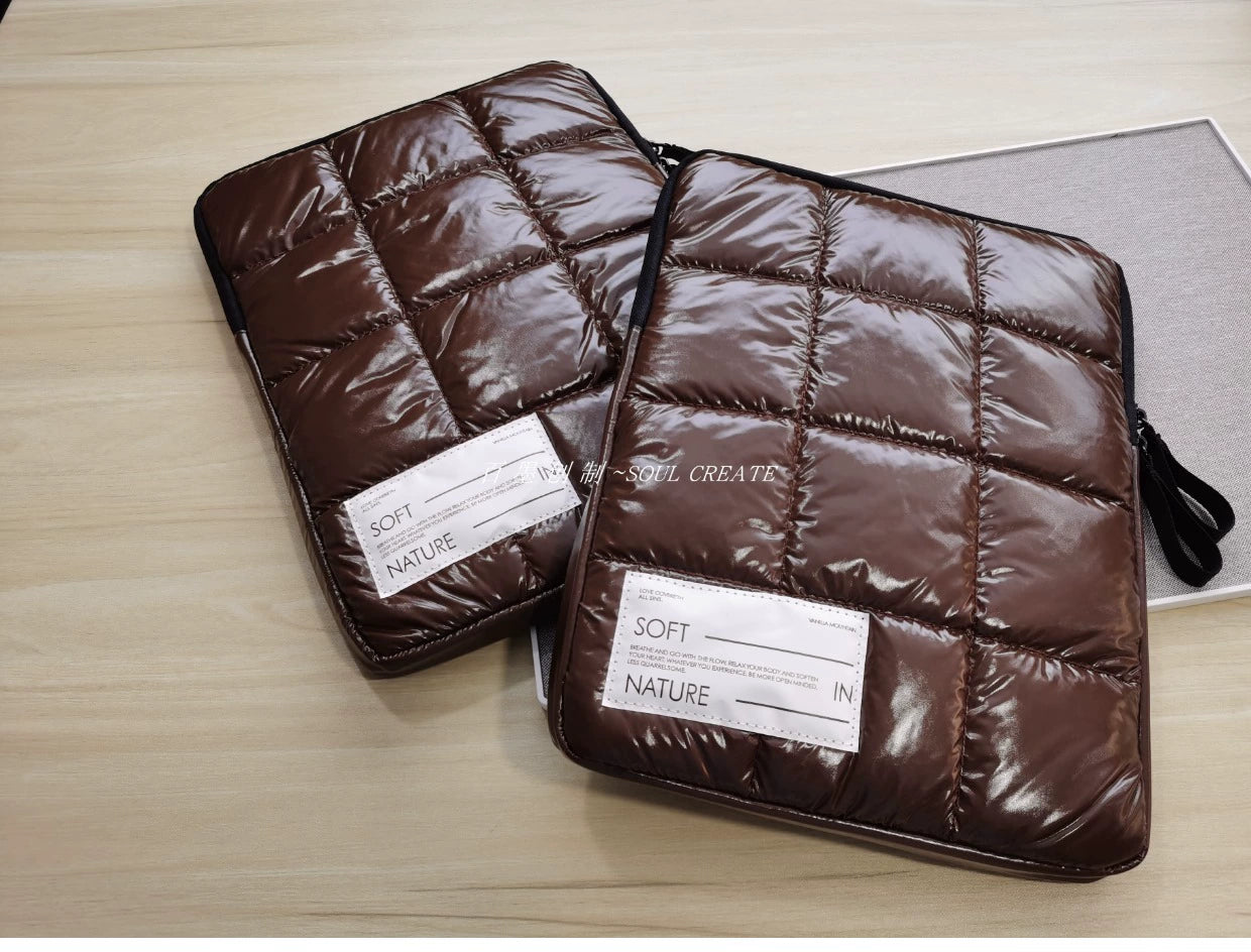 The Baimo Cloud Bag is a soft, waterproof liner for tablets and notebook computers, compatible with brands like Apple, Huawei, Xiaomi, and Dell.
