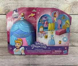 Disney Princess Secret Styles – Cinderella’s Story Skirt Playset